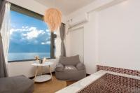 Aishe Honeymoon Erhai Lake Sea View Guesthouse的休息区