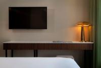 Hotel 1936客房内的一张或多张床位