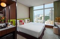 Hotel 1936客房内的一张或多张床位