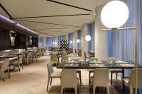 Maritim Hotel Plaza Tirana餐厅或其他用餐的地方