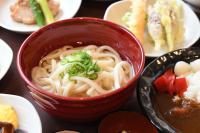 酒店内部或周边提供的食物