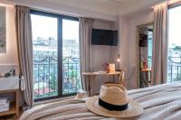 Niche Hotel Athens客房内的一张或多张床位