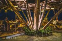 Dryft Darocotan Island餐厅或其他用餐的地方
