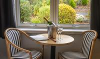 Pinehurst Lodge Hotel -Dyce, Aberdeen的酒水
