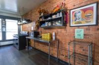 Lucky D&#39;s Youth and Traveler&#39;s Hostel酒廊或酒吧区