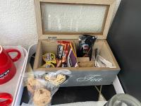 Hotel Etno Selo Timcevski的咖啡和沏茶工具