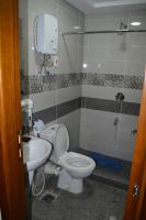 Royal Inn Residence的一间浴室