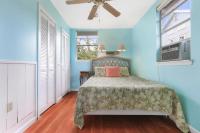 Historic Inn in the Marigny, blocks to French Quarter客房内的一张或多张床位