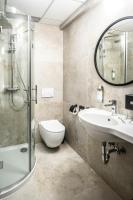 Hotel Leda Spa - Adults Only的一间浴室