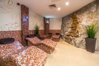 Hotel Leda Spa - Adults Only的休息区