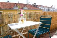 Les Gérardines by EnjoyNice, 3-room with Airco and balcony的阳台或露台