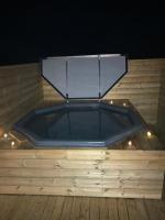 Iceland Inn Lodge, entire place with hot tub.平面图