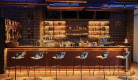 Revier Hotel - Dubai酒廊或酒吧区
