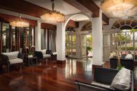 S Hotel Kingston的休息区