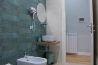 WANDERLUST NAPLES a place to stay的一间浴室