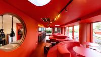 Hotel Not Hotel Rotterdam的休息区