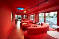 Hotel Not Hotel Rotterdam的休息区