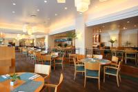 International Resort Hotel Yurakujo餐厅或其他用餐的地方