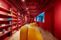 Hotel Not Hotel Rotterdam的休息区