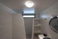 Occhio Luxury Villas Santorini with private pool的一间浴室