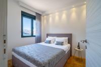 Boka View Luxury Suite - With free Garage Parking客房内的一张或多张床位