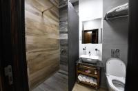 Hotel Havana Loznica的一间浴室