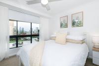Broadbeach Victoria Square客房内的一张或多张床位