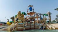 U Splash Resort Eilat内部或周边的泳池