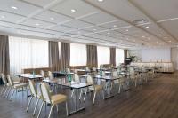 特米努斯星际酒店餐厅或其他用餐的地方
