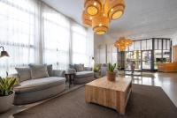 Ohia Waikiki Studio Suites的休息区