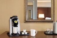 Holiday Inn National Airport/Crystal City by IHG的咖啡和沏茶工具