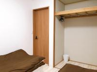 Ano House 女性専用Women's Guesthouse客房内的一张或多张床位