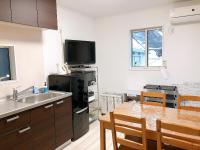 Ano House 女性専用Women's Guesthouse的厨房或小厨房