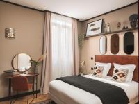 Maisons du Monde Hôtel &amp; Suites - Marseille Vieux Port客房内的一张或多张床位