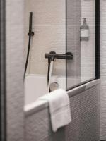 Maisons du Monde Hôtel &amp; Suites - Marseille Vieux Port的一间浴室