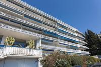 CANNES Vue Mer的阳台或露台