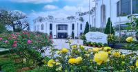 Silk Path Grand Sapa Resort & Spa外面的花园
