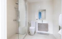 Heeton Concept Aparthotel Edinburgh Queen Street的一间浴室