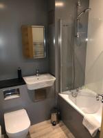Loch Lomond Hotel的一间浴室