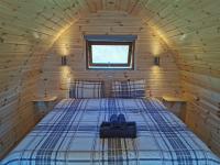 Glendalough Glamping - Adults Only客房内的一张或多张床位