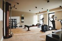 Boutiquehotel DAS ZEITWERT的健身中心和&#47;或健身设施