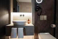 Konvin Hotel by Reykjavik Keflavik Airport的一间浴室