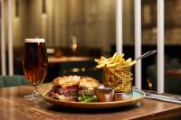 Konvin Hotel by Reykjavik Keflavik Airport的酒水