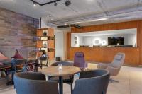 Konvin Hotel by Reykjavik Keflavik Airport的休息区