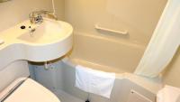 Toyoko Inn Hiroshima-eki Shinkansen-guchi No.2的一间浴室
