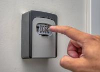 A estrenar! Apartamento con pileta zona aeropuerto WIFI 200MG平面图