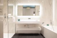 Villas Foch Boutique Hotel & Spa Bordeaux的一间浴室