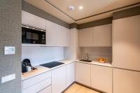 Apartamentos Core Suites Valencia的厨房或小厨房