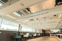 Centre Point Plus Hotel Pratunam餐厅或其他用餐的地方