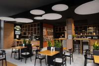 Park Inn by Radisson Vilnius Airport Hotel & Conference Centre酒廊或酒吧区